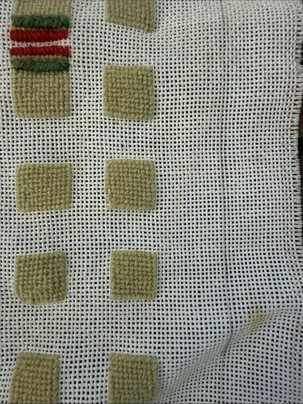 Incomplete Vintage plaid/patchwork Needlepoint - Picture 7 of 14
